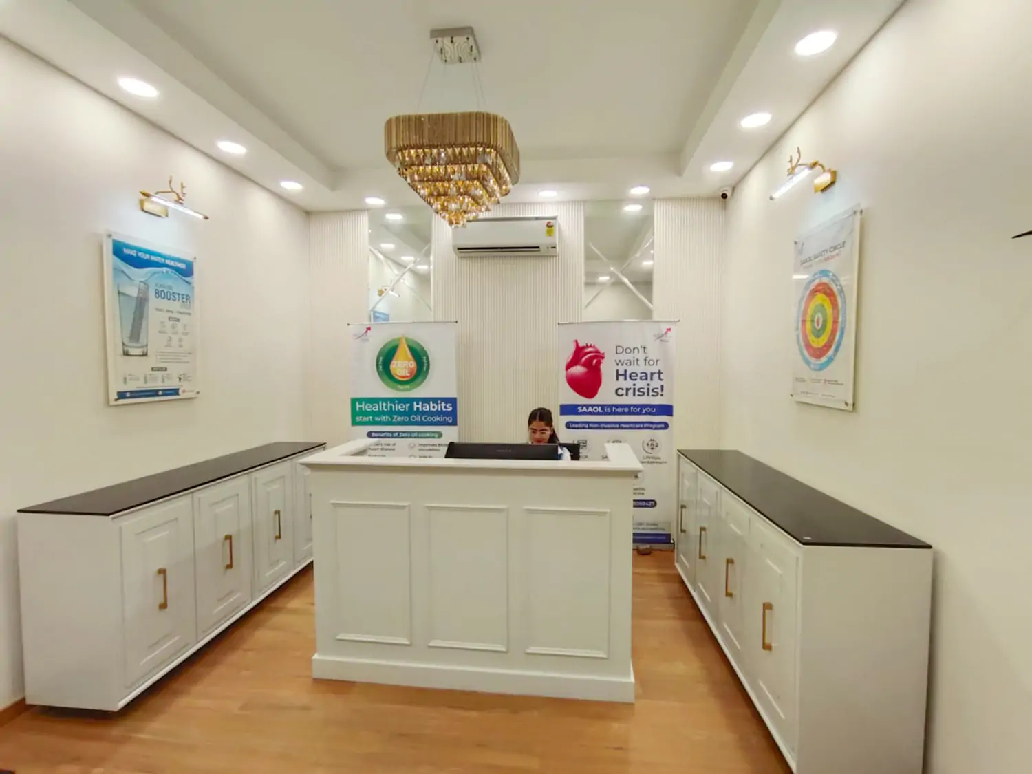 Reception area at Kailash Colony (Lajpat Nagar) Heart Care Center - SAAOL Delhi